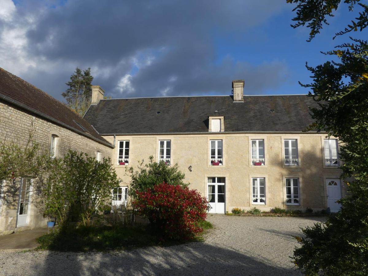 Bed and Breakfast Domaine De La Cour Vautier Mandeville-en-Bessin Zewnętrze zdjęcie