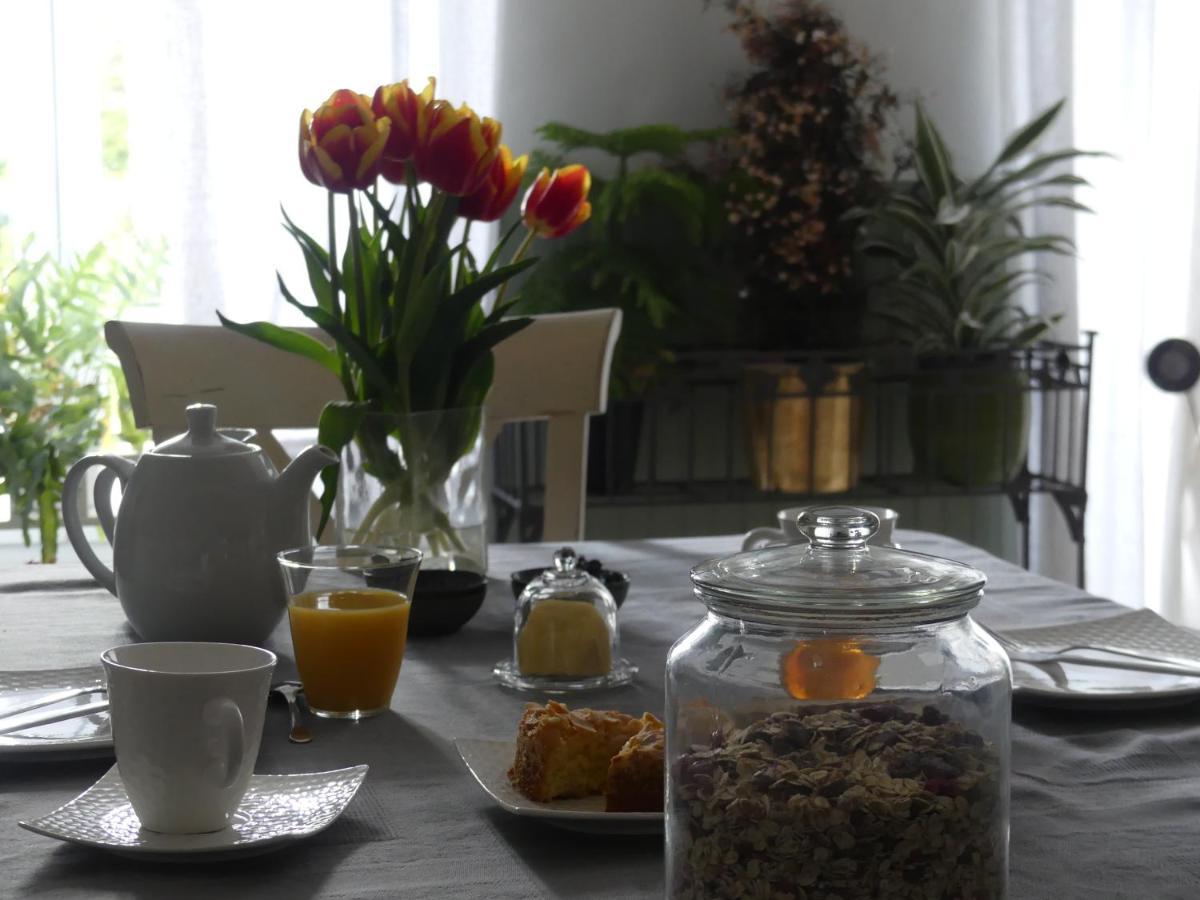 Bed and Breakfast Domaine De La Cour Vautier Mandeville-en-Bessin Zewnętrze zdjęcie