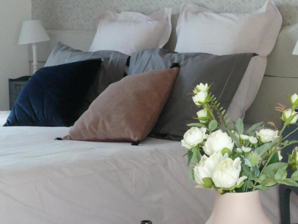 Bed and Breakfast Domaine De La Cour Vautier Mandeville-en-Bessin Zewnętrze zdjęcie