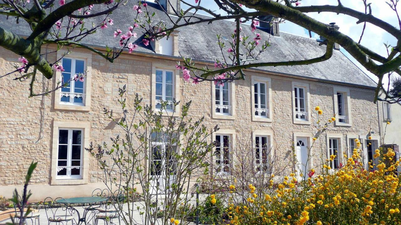 Bed and Breakfast Domaine De La Cour Vautier Mandeville-en-Bessin Zewnętrze zdjęcie